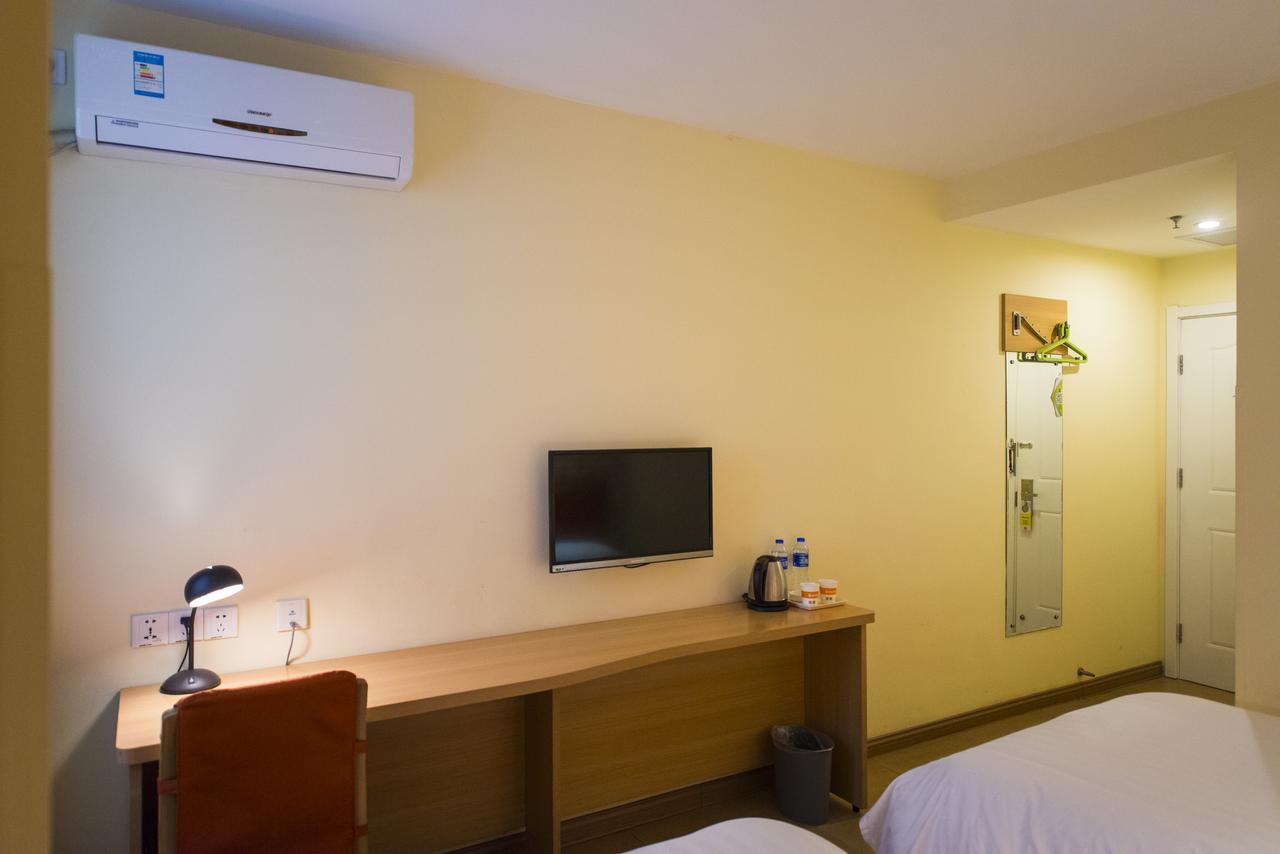 Home Inn Shanghai Hongqiao Terminal Jinshajiang Road Changfeng Esterno foto